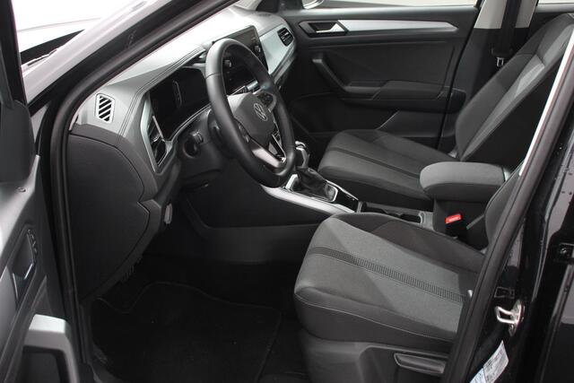 Volkswagen T-Roc 1.5 TSI 150pk DSG Life | Navigatie | Apple Carplay/Android Auto | Parkeersensoren | Camera | Adaptive Cruise Control | Park Assist | Stoelverwarming | Ledverlichting voor | Virtual Cockpit | Climate Control