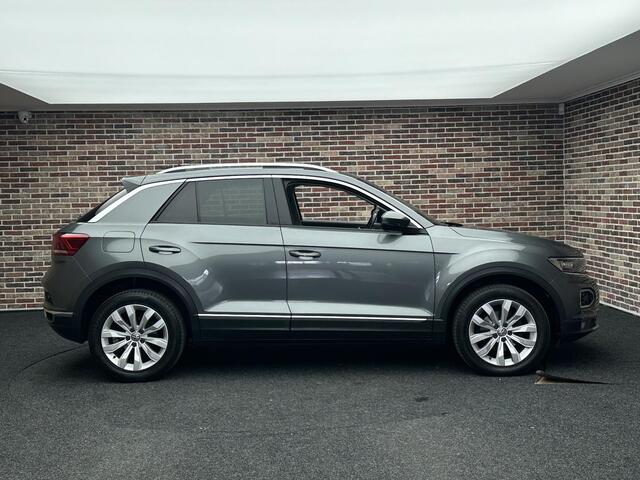 Volkswagen T-Roc 1.5 TSI Sport Panorama Virtual Camera DSG