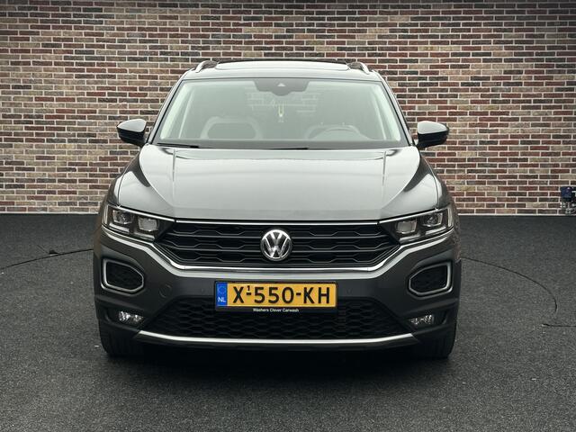 Volkswagen T-Roc 1.5 TSI Sport Panorama Virtual Camera DSG