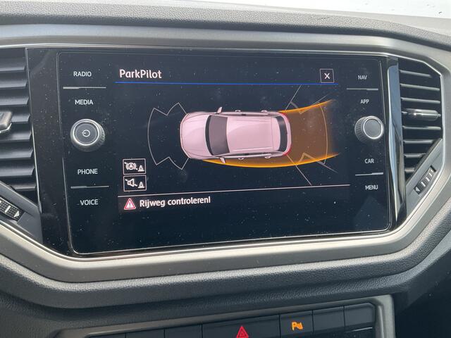 Volkswagen T-Roc 1.5 TSI Sport Trekhaak Automaat Adap.Cruise Navi Carplay PDC Stoelverw 49430KM!