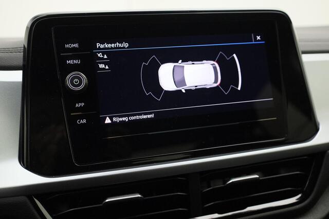 Volkswagen T-Roc 1.0TSI/116PK Life · Apple/Android · Parkeersensoren · LED · Garantie tot januari 2027