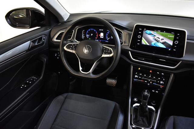 Volkswagen T-Roc 1.5 TSI 150PK DSG STYLE VIRTUAL/CARPLAY/CAMERA