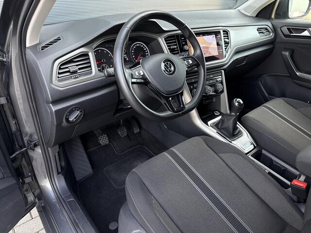 Volkswagen T-Roc 1.0 TSI Style ?Navigatie ?Apple Carplay & Android Auto ?Climate ?Adapt. Cruise ?Parkeersensoren ?Lichtmetaal 17"