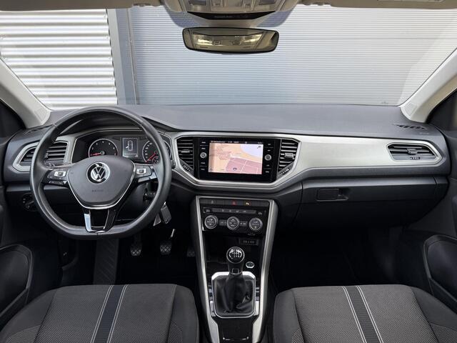 Volkswagen T-Roc 1.0 TSI Style ?Navigatie ?Apple Carplay & Android Auto ?Climate ?Adapt. Cruise ?Parkeersensoren ?Lichtmetaal 17"