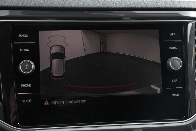 Volkswagen T-Roc 1.5 TSI 150pk DSG Sport Team Navigatie Apple Carplay/Android Auto Camera Electrische achterklep Climate Control Led Lichtmetalen Velgen