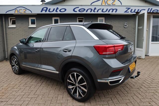 Volkswagen T-Roc 1.5 TSI STYLE , NAVI, APPLE CARPLAY, TWO TONE...
