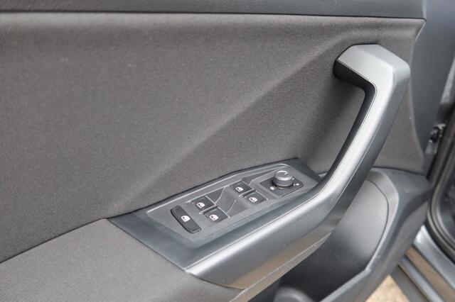 Volkswagen T-Roc 1.5 TSI STYLE , NAVI, APPLE CARPLAY, TWO TONE...