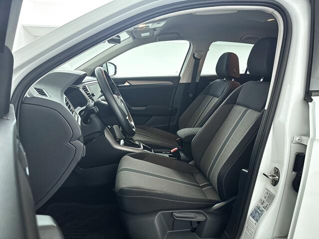 Volkswagen T-Roc 1.5 TSI Style Business | Stoelverwarming | Parkeercamera | Navigatie