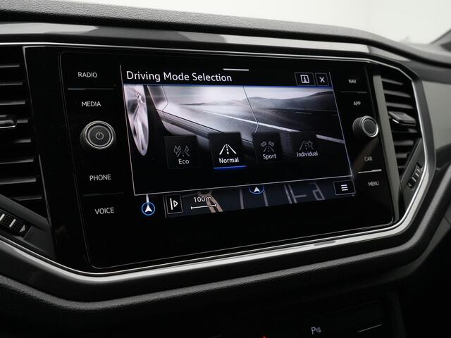 Volkswagen T-Roc 1.5 TSI 150 pk DSG Sport Business R | Panoramadak | Achteruitrijcamera | Adaptive Cruise | LED koplampen | Keyless | 20 inch