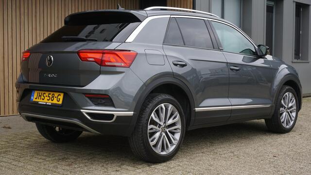 Volkswagen T-Roc 1.5 TSI 150pk DSG United Virtual Cockpit Trekhaak LED 18inch LM Adaptive Cruise *Zeer Nette T-Roc* 53698km!