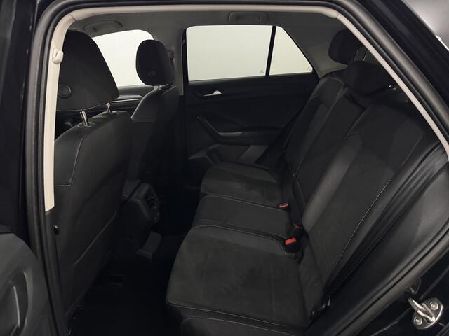 Volkswagen T-Roc 1.5 TSI Life Business Half leder, Navi, Parkeersensoren, Winterpakket, Virtual desk, Cruise control adaptief