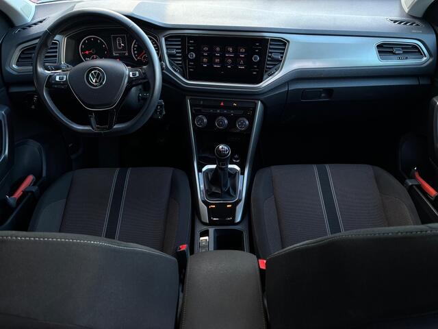 Volkswagen T-Roc 1.0 TSI Style [ Adaptive cruise Navigatie ]