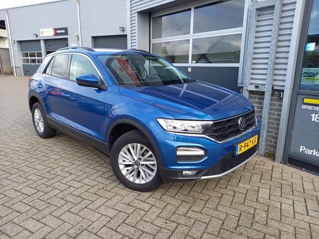Volkswagen T-Roc 1.0 TSI Style NAVI / CARPLAY / ANDROID - CLIMA - ADAP CRUISE - PDC V/A - NL AUTO - 1 EIGENAAR