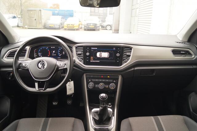 Volkswagen T-Roc 1.5 TSI 150pk Style Business -NAVI-ECC-DIGI-CAM-