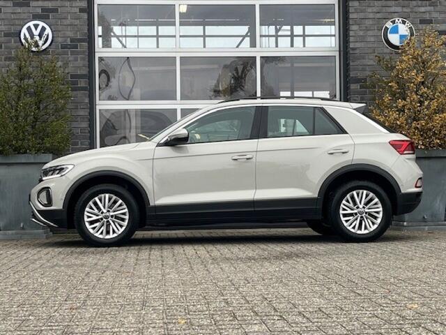 Volkswagen T-Roc 1.5 TSI AUT. LIFE VIRTU - NAVI - AFN. TREKH. - PDC