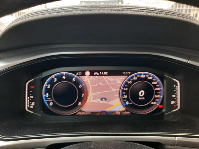 Volkswagen T-Roc 1.0 TSI Life Business | Camera | 17" velgen