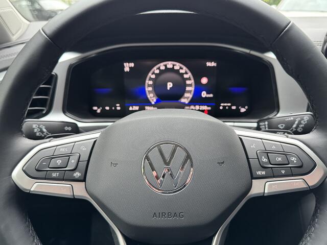 Volkswagen T-Roc 1.5 TSI 150pk DSG Life Edition Navigatie Winterpakket ACC Keyless Camera