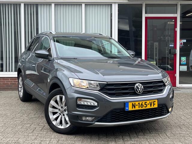 Volkswagen T-Roc 1.0 TSI Style Business I Camera I Afn. Trekhaak I Carplay I Elek. Achterklep