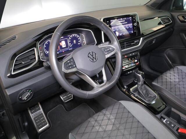 Volkswagen T-Roc 1.5 TSI R-Line 150 pk Automaat (DSG) | Verlengde garantie | Navigatie | Parkeersensoren (Park assist) | Achteruitrijcamera | Stoelverwarming | R-Line |