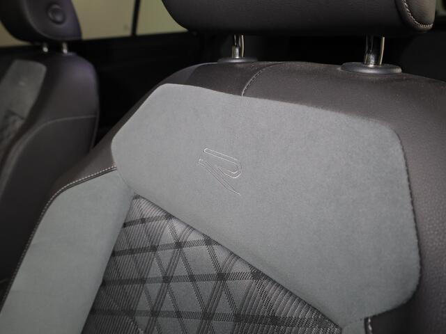 Volkswagen T-Roc 1.5 TSI R-Line 150 pk Automaat (DSG) | Verlengde garantie | Navigatie | Parkeersensoren (Park assist) | Achteruitrijcamera | Stoelverwarming | R-Line |