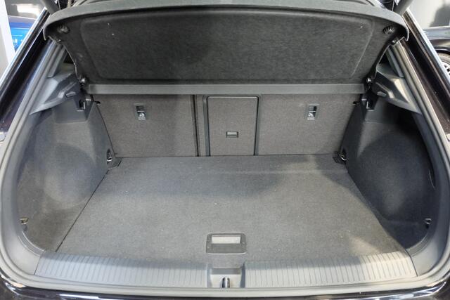 Volkswagen T-Roc 2.0 TSI 4Motion Sport / Pano / Beats / Virtual / Camera