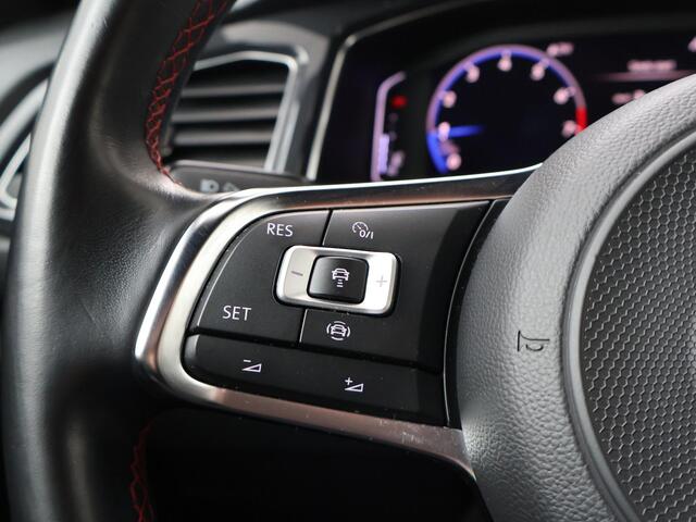 Volkswagen T-Roc 1.0 TSI Sport | 115 PK | Multifunctioneel stuurwiel | Cruisecontrol | Parkeersensoren |