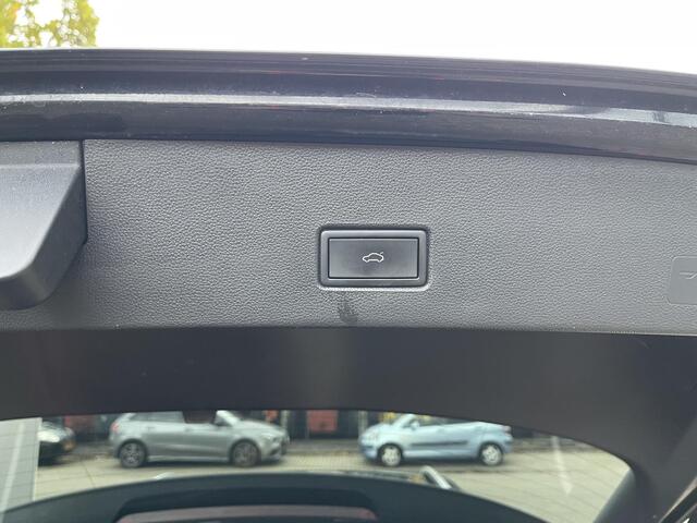 Volkswagen T-Roc 1.5 TSI Sport 17''/LED/Virtual Cockpit/Dodehoek/Keyless/Camera/Elektrische klep/Stoel + stuurverwarming/Adaptieve cruise/PDC v+a