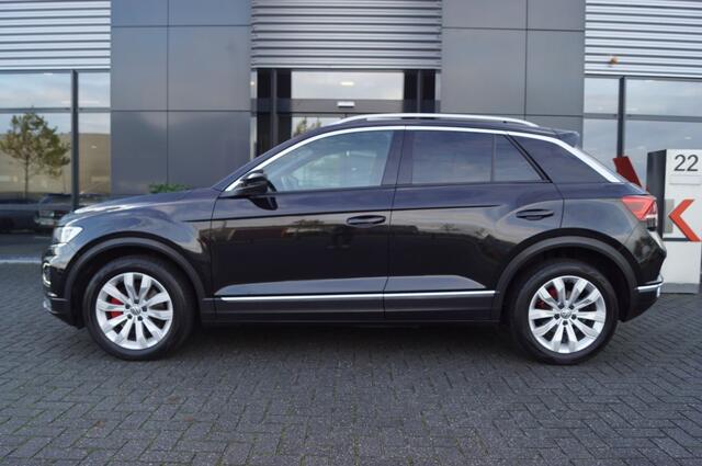 Volkswagen T-Roc 1.5 TSI DSG Sport 150pk / Trekhaak / Navi / Camera / El. Achterklep /PDC