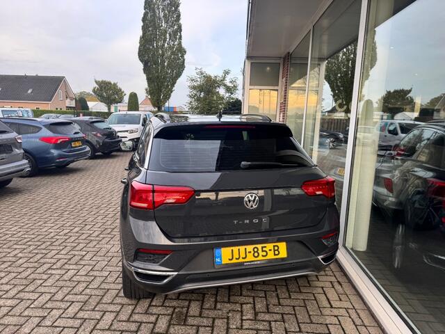 Volkswagen T-Roc 1.5 TSI SPORT- ALL IN PRIJS-Camera -NAVI