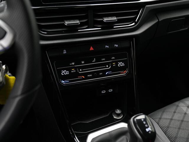 Volkswagen T-Roc 1.5 TSI 150 pk DSG R-Line | Panoramadak | Parkeersensoren voor/achter | Adaptive Cruise