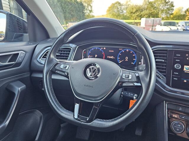 Volkswagen T-Roc 1.5 TSI Sport Business R | Automaat | Trekhaak | Lane Assist | Blind Spot | LED | Navi | ACC | PDC | Winterpakket | Virtual Cockpit |