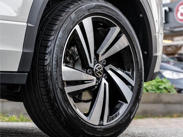 Volkswagen T-Roc 1.5 TSI R-Line Edition CAMERA IQ LIGHT APPLE CARPLAY VIRTUAL DASH DODEHOEK