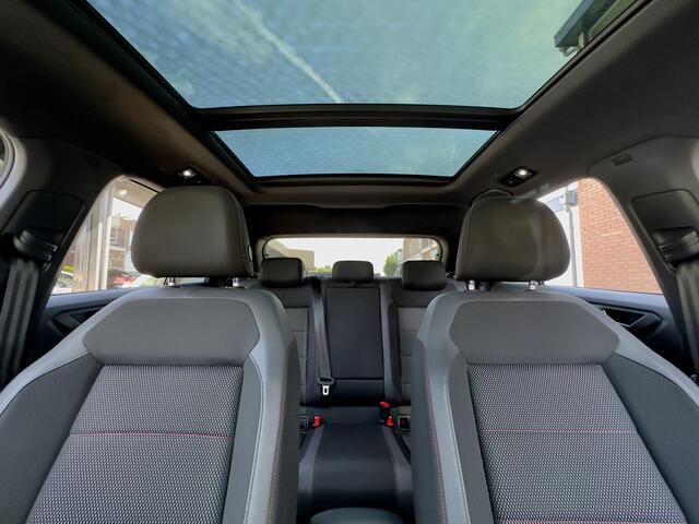 Volkswagen T-Roc 1.5 TSI ACTIE! BETAAL NU 14950 50/50 GRATIS 2JR RENTEVRIJ FINANCIEREN