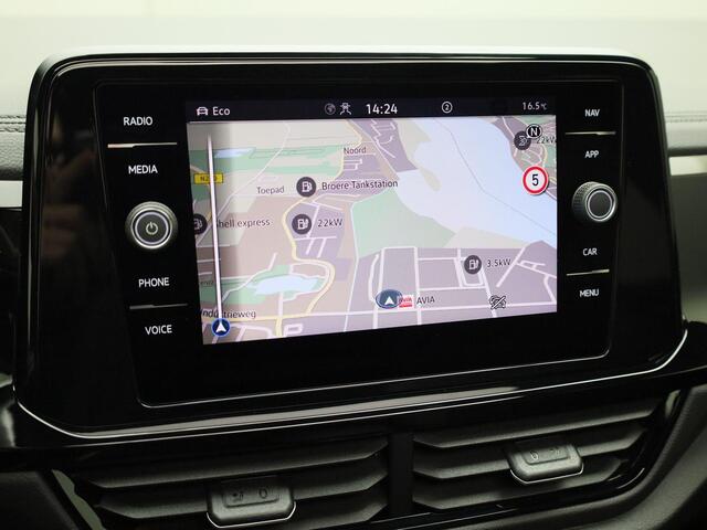 Volkswagen T-Roc 1.5eTsi/150PK R-Line Black Style DSG · Panoramadak · Apple/Android · Camera + Parkeersensoren · Garantie tot december 2026