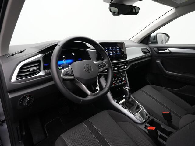 Volkswagen T-Roc 1.5 TSI 150 pk DSG Life Edition | Achteruitrijcamera | Adaptive Cruise | Carplay | Side Assist