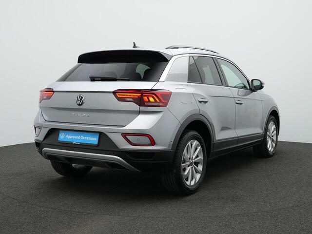 Volkswagen T-Roc 1.5 TSI 150 pk DSG Life Edition | Achteruitrijcamera | Adaptive Cruise | Carplay | Side Assist