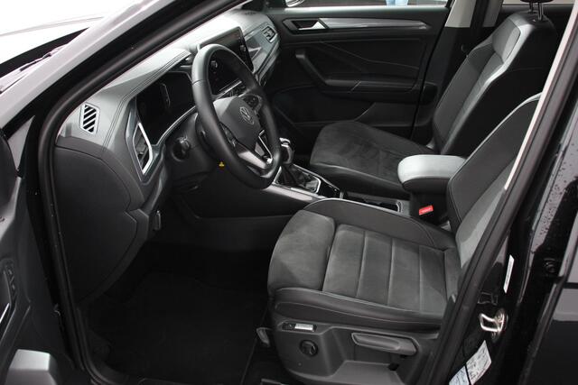 Volkswagen T-Roc 1.5 TSI 150pk DSG Style | Navigatie | Climate Control | Parkeer sensoren | Adaptive Cruise Control | Led | Dab