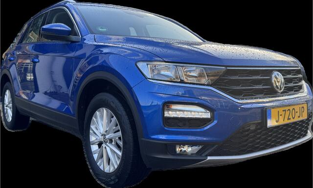 Volkswagen T-Roc 1.5 TSI Style | Automaat | Navigatie | Cruise Control adaptief | Trekhaak