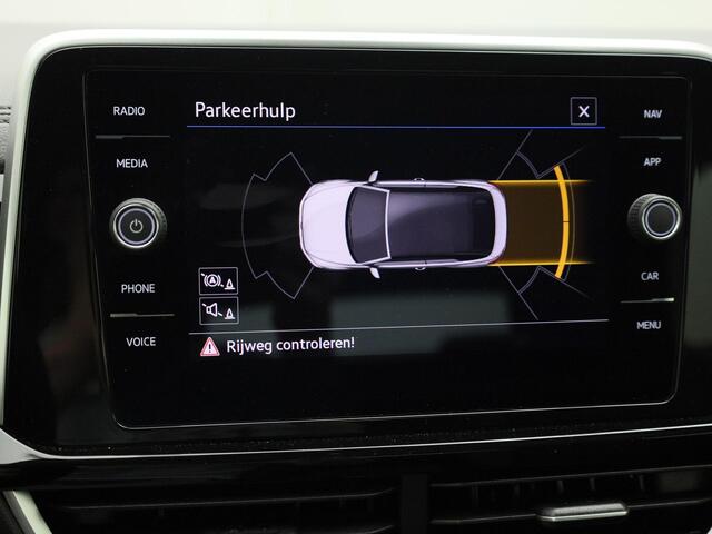 Volkswagen T-Roc Cabrio 1.5TSI/150PK DSG R-Line · Navigatie · Side Assist · Apple Car Play · Stoelverwarming ·