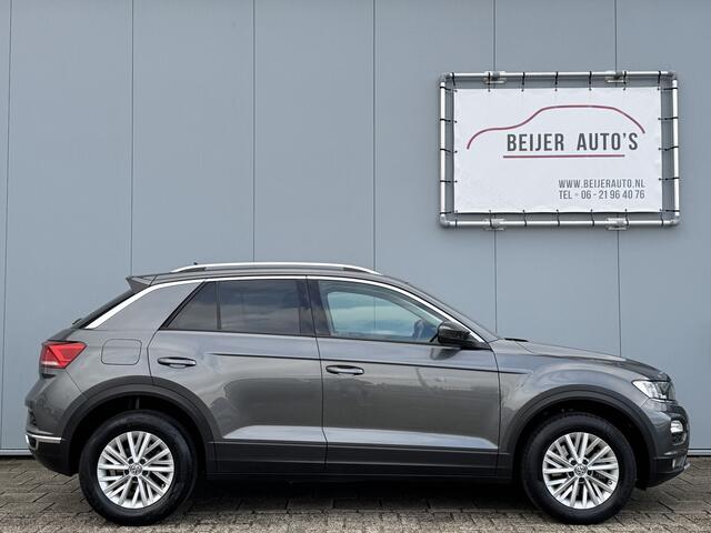 Volkswagen T-Roc 1.5 TSI Style Apple Carplay/Dealer/Camera.