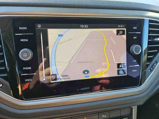 Volkswagen T-Roc 1.5 TSI 150pk Automaat Style / Navigatie / Adaptive Cruise / Stoelverwarming / LED / Wordt Verwacht