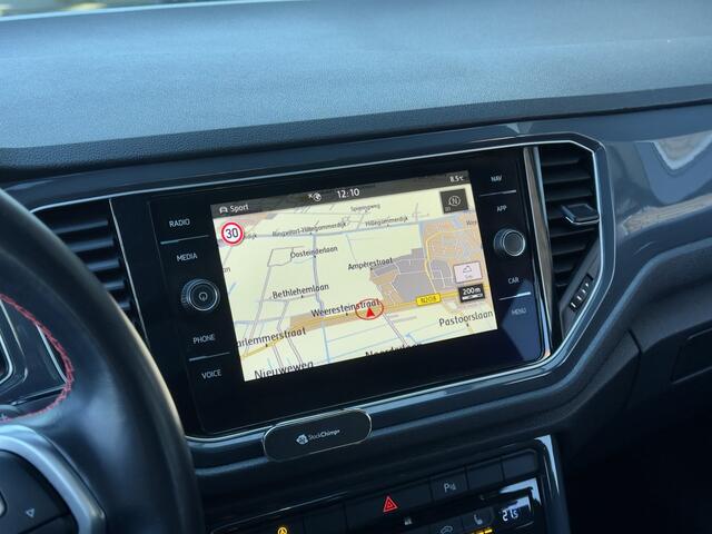 Volkswagen T-Roc 1.5 TSI AUT7 SPORT 2X R-LINE PANODAK LEDER NAVI CAMERA DIGI-DASH CARPLAY LED LMV PDC