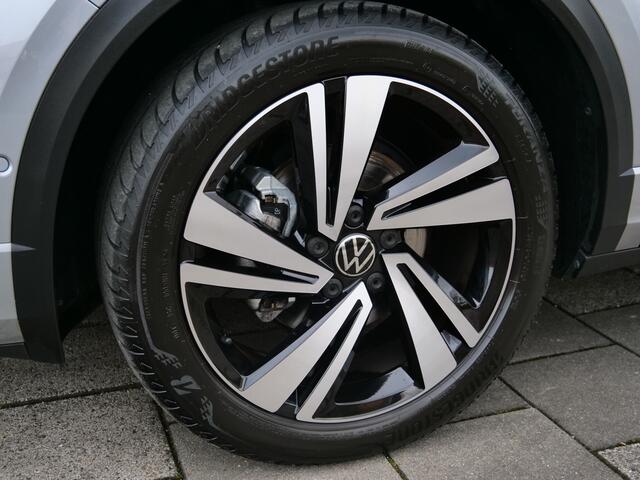 Volkswagen T-Roc 1.5 TSI R-Line Edition 150 Pk Automaat DAB / Apple Carplay / Keyless / Camera