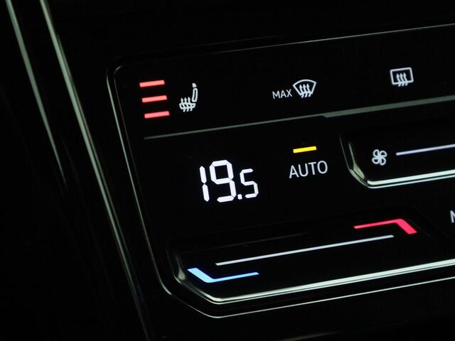 Volkswagen T-Roc 1.5TSI/150PK R-Line DSG · Apple /Android Car Play · Camera + Parkeersensoren · Stoelverwarming · Garantie t/m 26-03-2027 of 100.000km