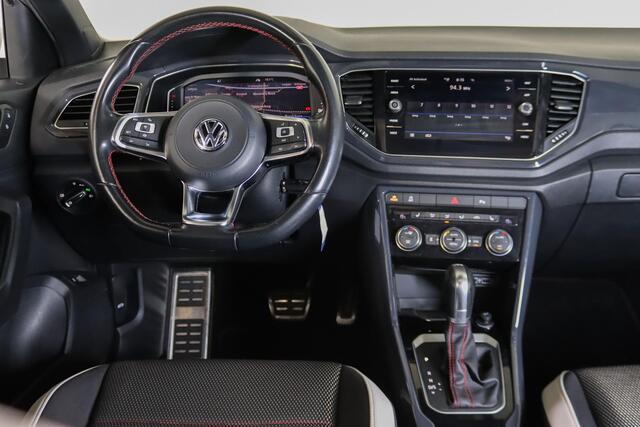 Volkswagen T-Roc 1.5 TSI Sport Panoramadak, ACC, Bluetooth, LED, Virtual,