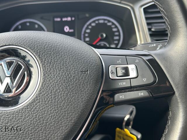 Volkswagen T-Roc 1.5 TSI Sport Automaat - Navi - Parkeercamera - CruiseControl