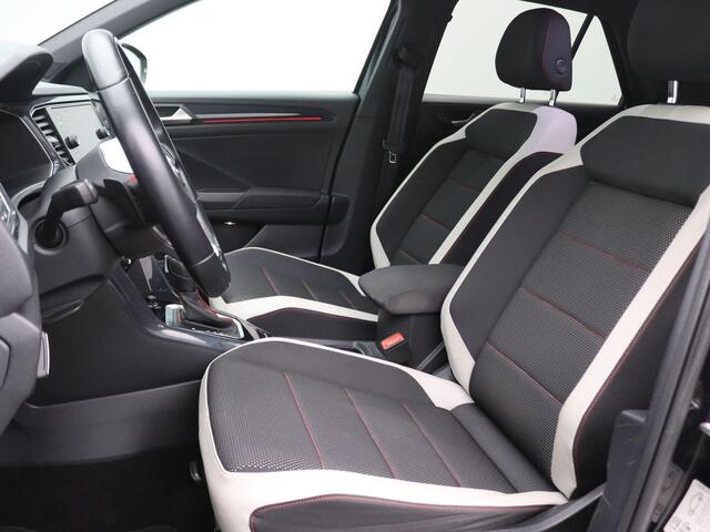 Volkswagen T-Roc 1.5 TSI Sport 150PK DSG keyless, active info display, dodehoek detectie, 18" lichtmetalen velgen, achteruitrijcamera, adaptieve cruise control, stoelverwarming, trekhaak