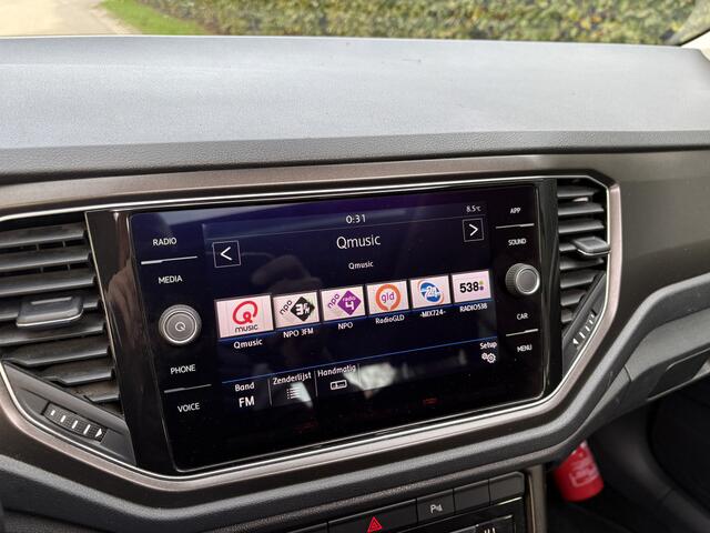 Volkswagen T-Roc 1.0 TSI Sport / PANORAMADAK / CARPLAY / CRUISE / 141dkm!