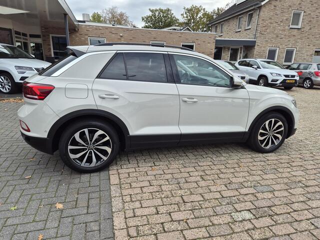 Volkswagen T-Roc 1.0 TSI Life 75 Edition
