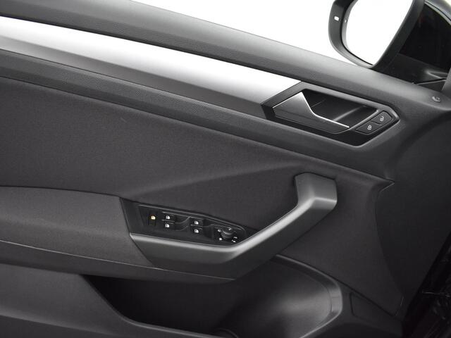 Volkswagen T-Roc Life Edition 1.0 TSI 116 pk 6 versn. Hand · Private lease ¤ 498 per maand · MEGA Sale · INCL INRUILBONUS 29.900!!!!